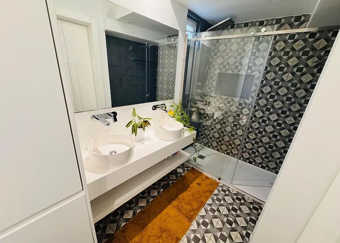 Apartment Bright And Cozy In Principe Real Lissabon